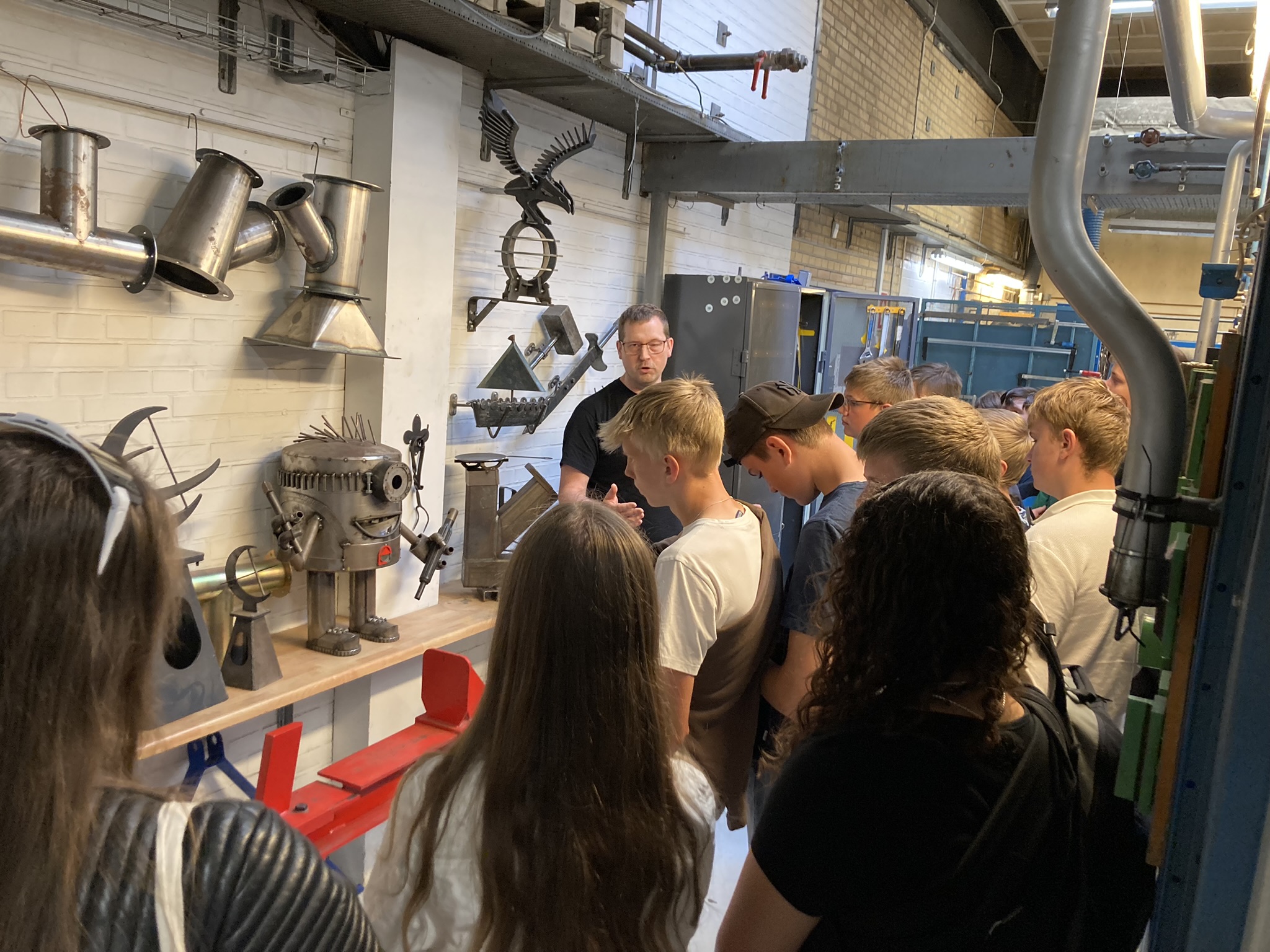 Sammen med Gregers Krabbe Friskole nytænker vi billedkunst!