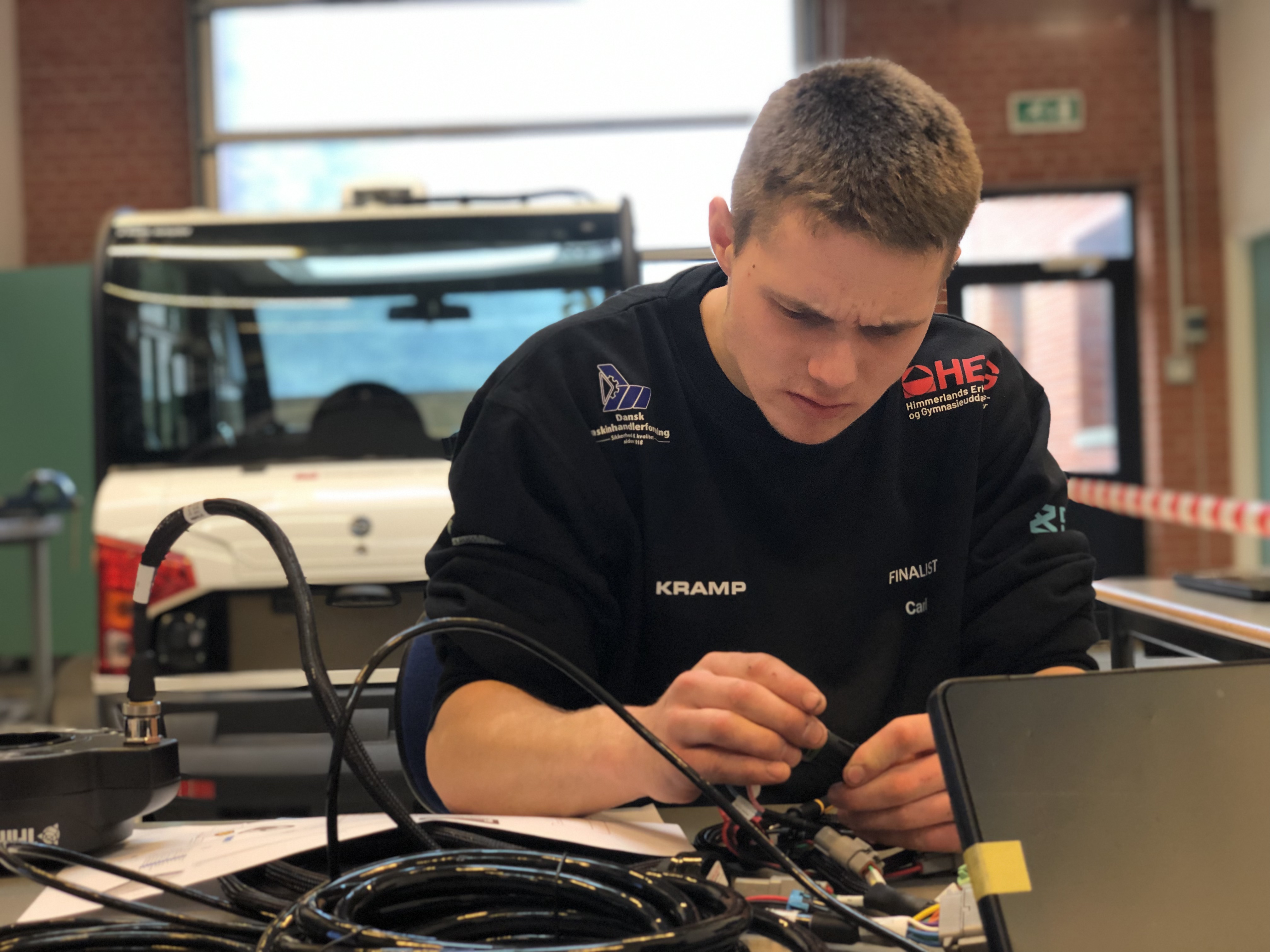 Carl Danmarks Bedste Lærling 2021 HEG Byg Autostyring Til Præcisionslandbrug På En Maskine Trimble (4)